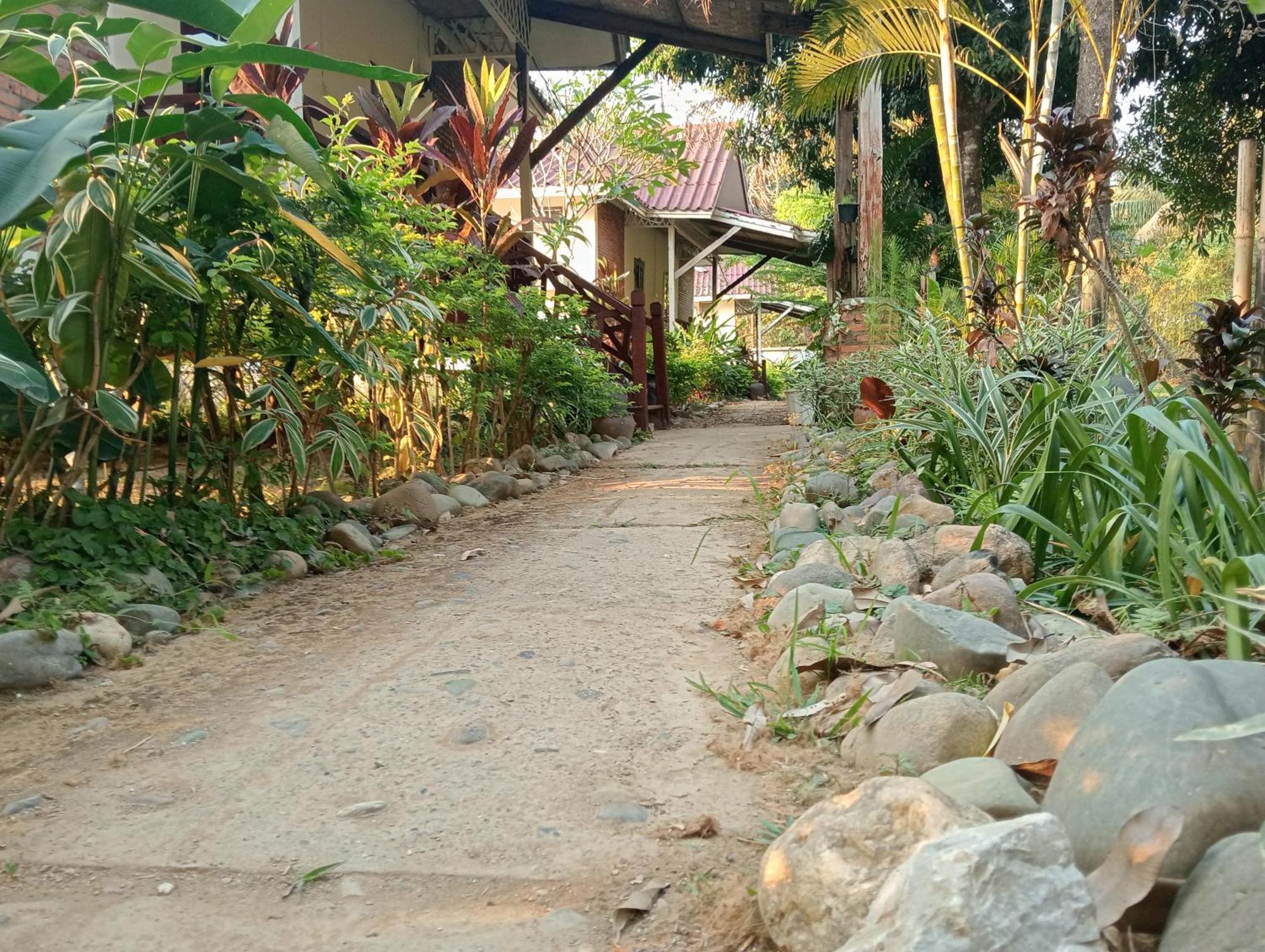 Vangvieng Ruby'Homestay Vang Vieng Exteriör bild